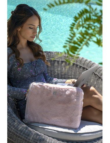 Pochette PC/tablette fausse fourrure angora pétale - Taille L