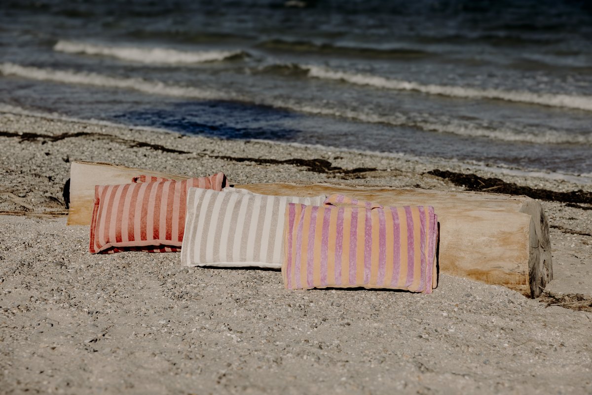 Trois pièces en éponge bambou qui transforment ta journée plage