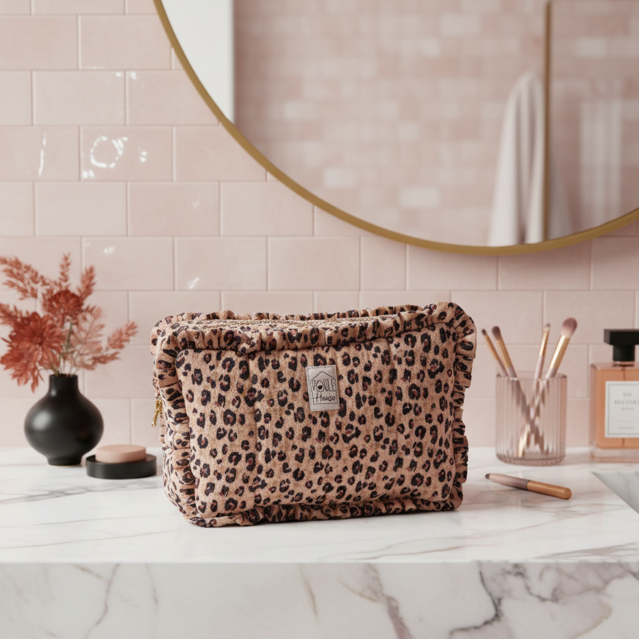 Marylou : Grande trousse de toilette à froufrou - léopard