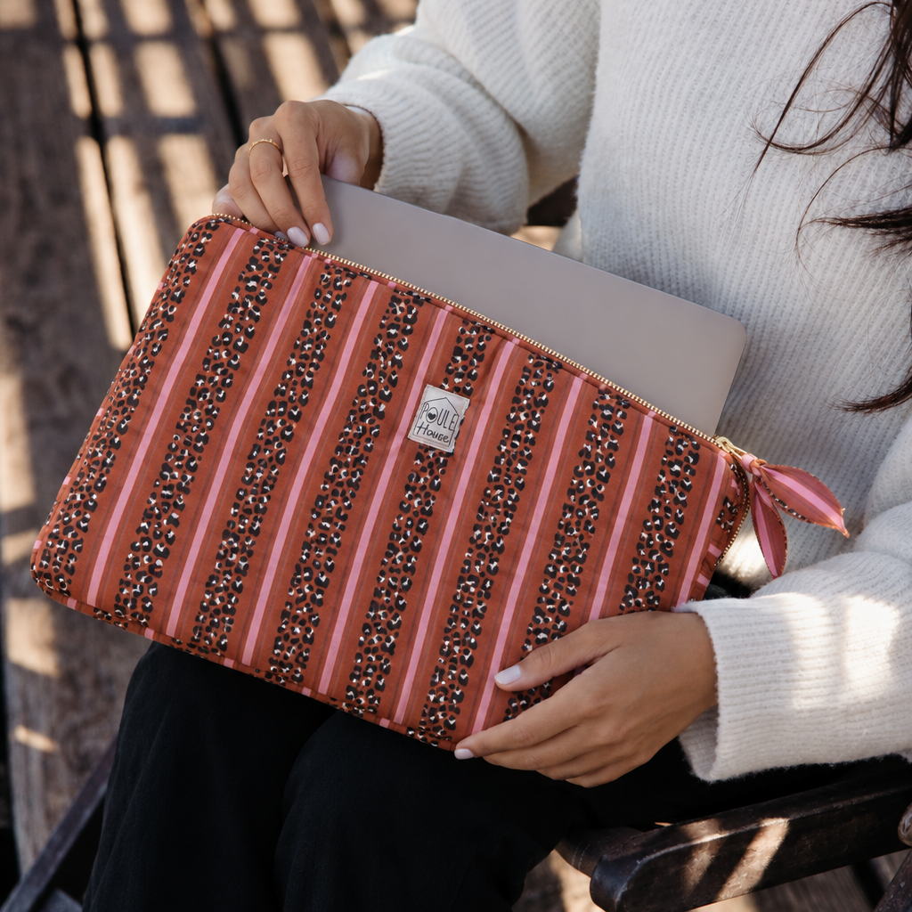 Lifestyle pochette ordinateur léopard rayé toffee Taille L - Poule House
