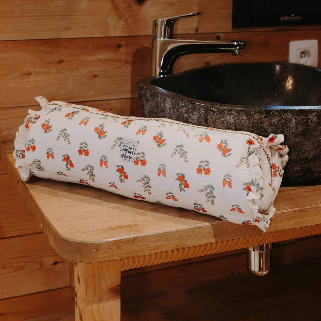 Lifestyle trousse de coiffure fleurs rouges Tabatha - Poule House