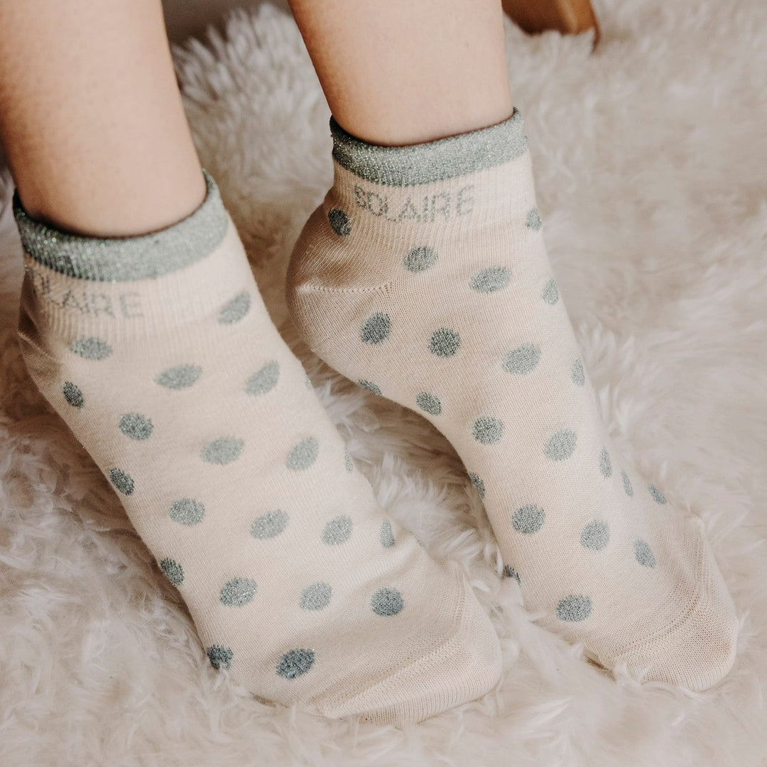 Chaussettes sneakers fantaisie lurex "SOLAIRE" – pois vert de gris