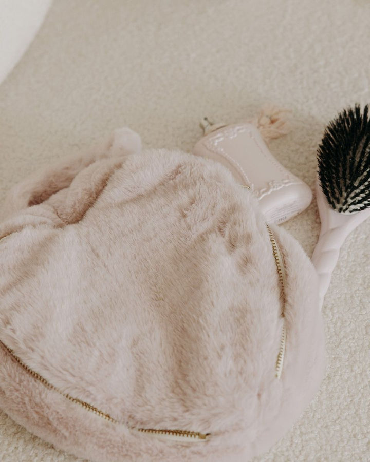 Zoom vanity cœur fausse fourrure Valentina angora pétale - Poule House