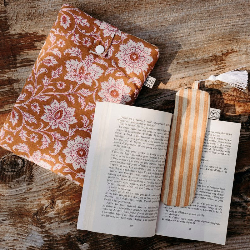 Lifestyle pochette à livre de poche + marque-page fleurs indiennes - Poule House