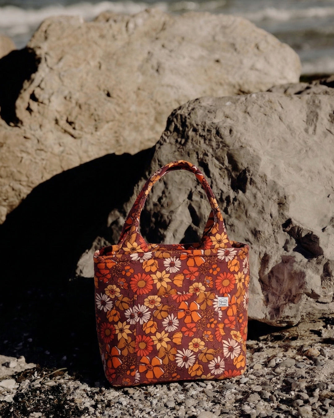 Lifestyle lunch bag isotherme velours fleurs vintage - Poule House