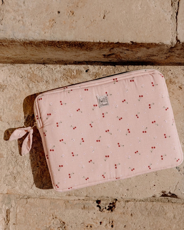 Lifestyle pochette tablette cerises Taille M - Poule House