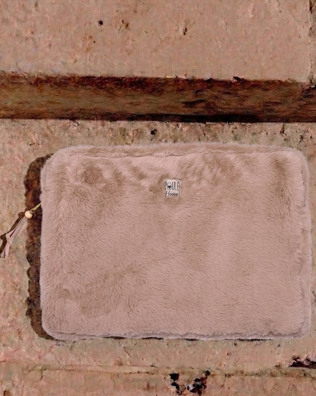 Lifestyle pochette tablette angora galet Taille M - Poule House