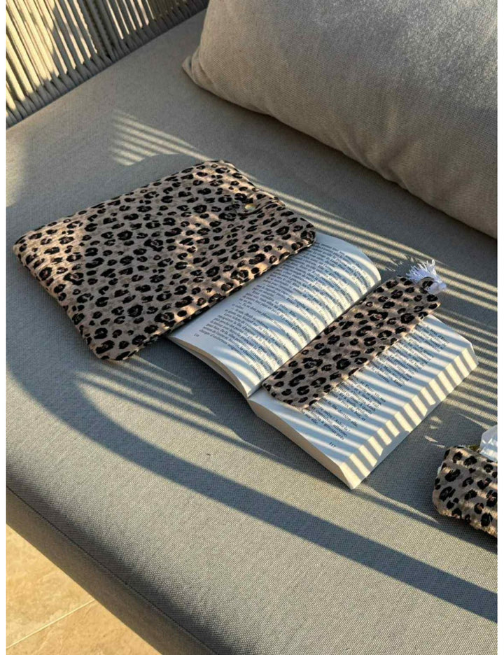 Pochette à livre de poche + marque-page - léopard