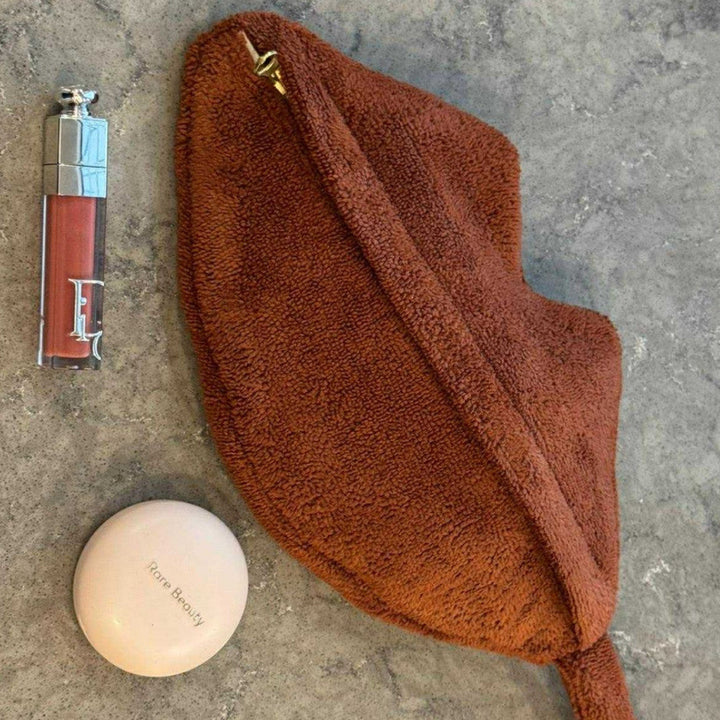 Trousse de toilette kiss - éponge toffee