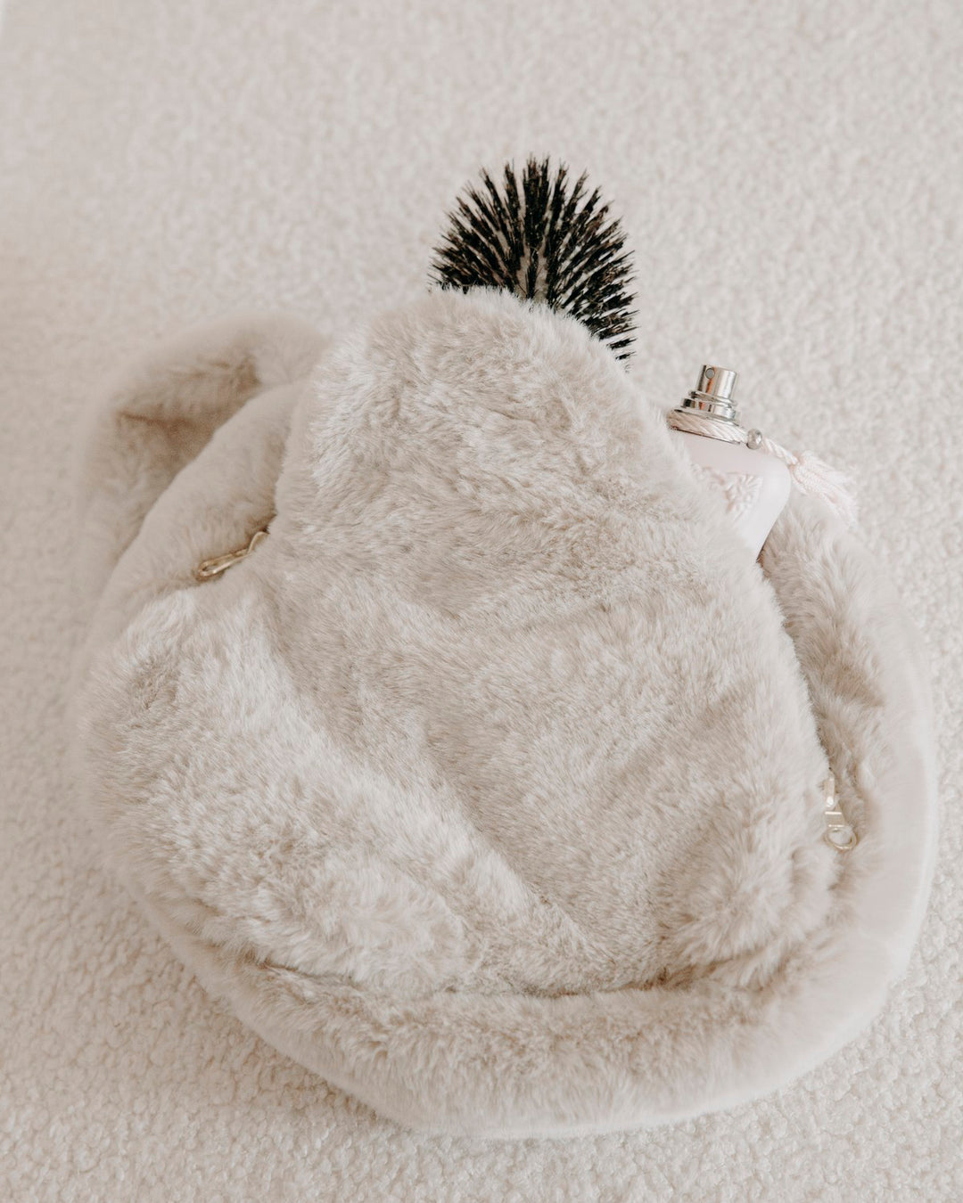 Lifestyle vanity cœur fausse fourrure Valentina  angora galet - Poule House